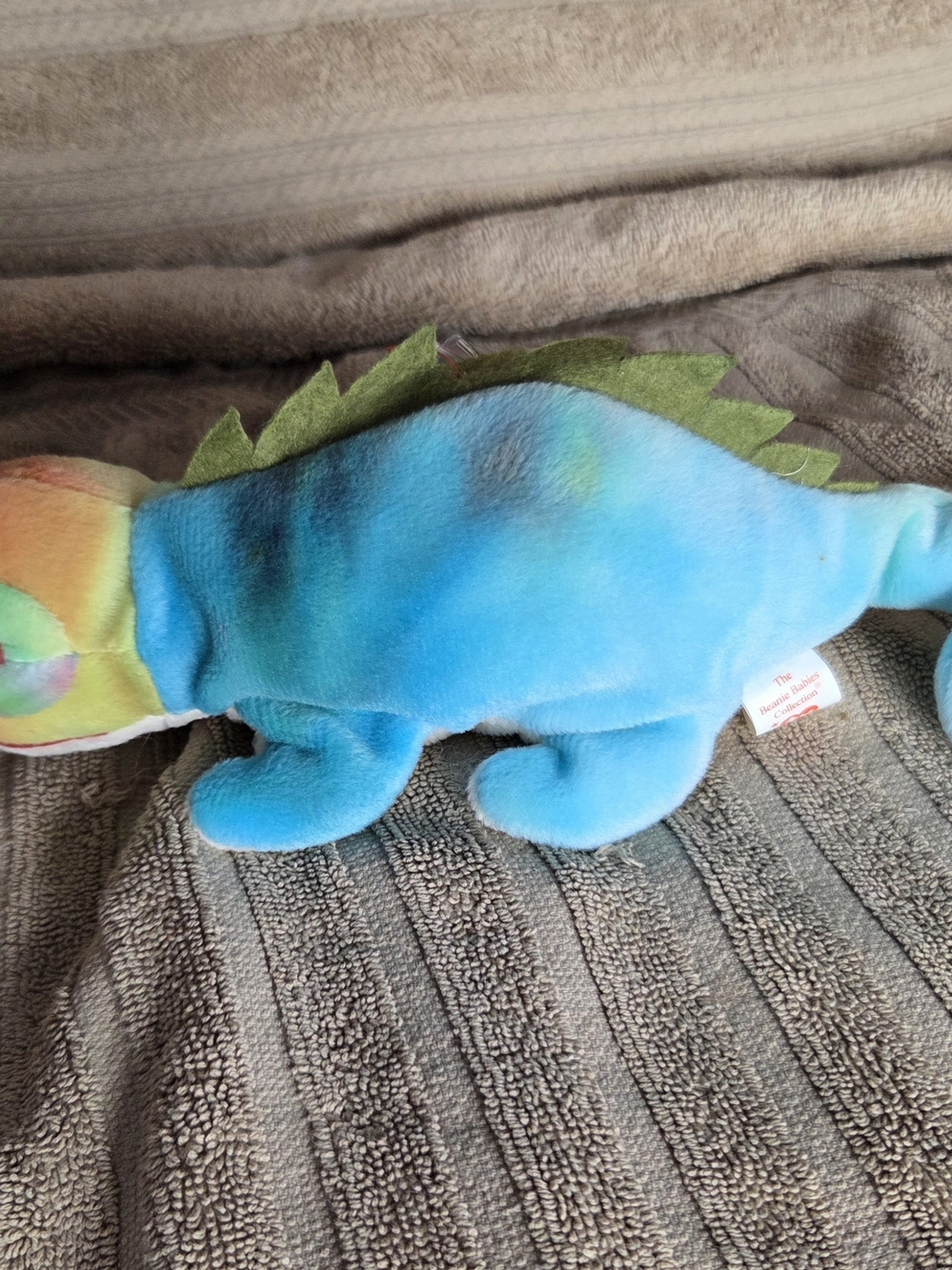 Vintage Ty Beanie Babies Iguana Iggy Multicolor Plush 1997